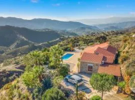 Casa Esta - a stunning getaway in the mountains
