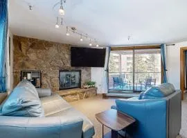 Mountain View Lakeside Retreat