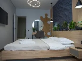 Love the Spot 2Room Complete Near Everything