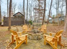 On-Site Trails and Furnished Deck Monteagle Escape!