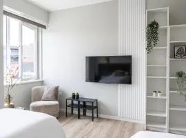 Private Room With Cozy Bed, Bathroom & Wifi