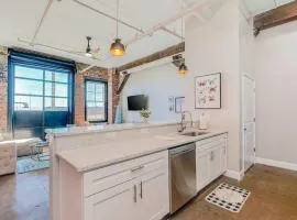 Breakfast at Tiffanys Downtown Newport News