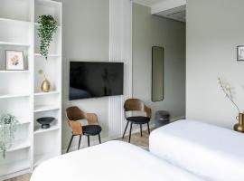 Aircon Suite Near Tilburg & Efteling Park, hotel i Raamsdonksveer