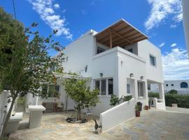 Barewake's Place 3 Cosy Apt perfect for romantic getaway by the sea, hotel en Aliki