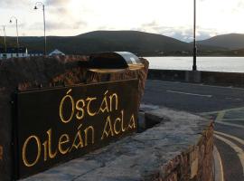 Óstán Oileán Acla, מלון בAchill Sound