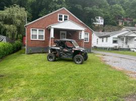 Black Diamond Atv Lodge, hotel u gradu Welch