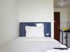 Cozy and Comfort Stay Studio Sayana Bekasi Apartment By Travelio