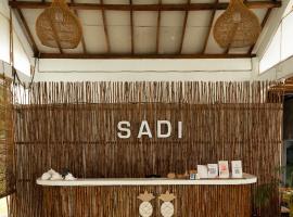Sadi Beach House, spa hotel in Teluk Bakau