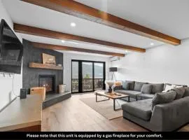 Modern Warm Condo with Views of Mont Tremblant