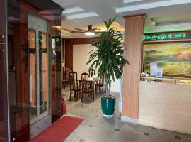 Hong Ha Airport Hotel、Thach Loiのホテル