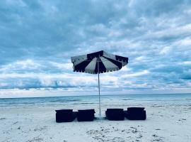 Casa Tolok in Tulum Beachfront, hotel en Tulum