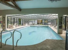 superb prestige property with indoor heated swimming pool, seminar room and tennis court in mouries, in the alpilles in provence – 16 people