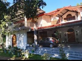 MOUNT PLAZA hotel, Hotel in Welimada