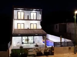 A stunning villa with pool and jacuzzi