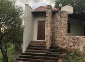 Cabaña Tala Huasi, hotel en Villa Icho Cruz