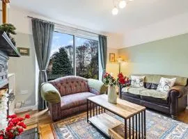 Pass the Keys Lovely Home in York with Parking