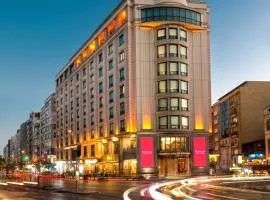 Ramada Plaza By Wyndham Istanbul City Center、イスタンブールのホテル