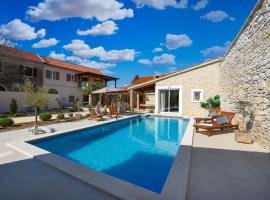 Villa Granar ZadarVillas, hotel a Smilčić