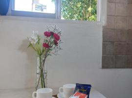 Hostel en Almirante Brown, Hotel in Villa Martín Arín