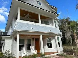 Gator Grove - Queen Ann White - New Build!