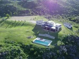 Casa en Ascochinga B.° cerrado. Sierras de Córdoba
