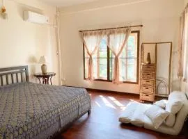 Baan Ko Little House