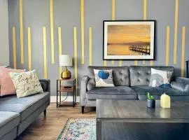 City View Condo with 3 Beds Free Parking LM 07