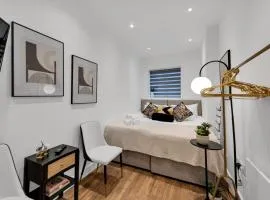 Petite Bliss, Charming Studio Hideaway