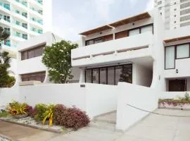 Luxury 2BR House with Ocean View in Castillogrande