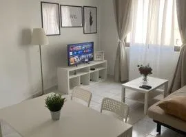 Appartement 2 pièces avec Projecteur à 100m du métro