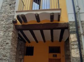 Ca la Mariana, biệt thự ở Organy&agrave;