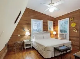 Curry House- 3rd Floor, King Bed, & Balcony Room 8