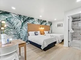 Studio 2 Double Beds Sleeps 4 Steps to Beach