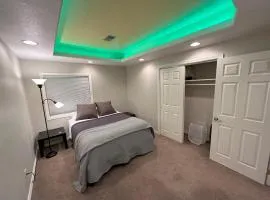 Tiller House - Green Room