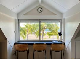 Studio Coconut, place to stay in Baie Nettle