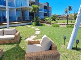 Zen Boutique Apart Hotel, hotel with hot tubs in La Paloma