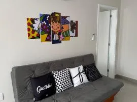 Flat Moderno c Nespresso, Alexa e Internet 600Gb