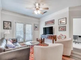 1 Mi to UGA Charming Athens Condo with Balconies!