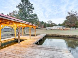 Lake Sinclair Since Day 1 Family Lake House, hotel v destinaci Meriwether