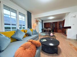 Spacious House w terrace, garden, game, gym&parking-STRA1, hotel v destinaci Strassen