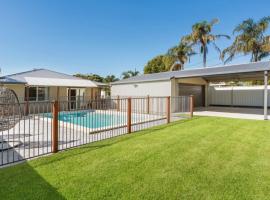Pet Friendly Beachside Hideaway, Hotel in Woorim