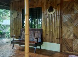 Dumaguete Oasis Hut near Airport and City Mall, hotel v destinaci Daro