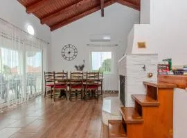 Family friendly house with a parking space Zaton, Zadar - 23570