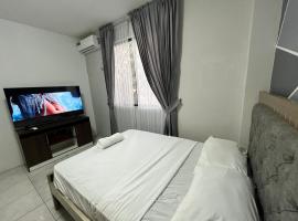 Enorme 3 habitaciones, 7 camas, centro de machala, hotel en Machala
