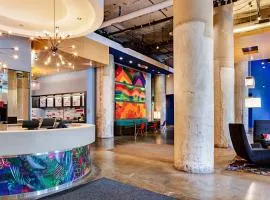 Aloft Dallas Downtown