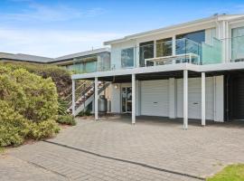 Beachfront Great for the Family, hotelli kohteessa Encounter Bay