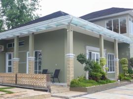 DeBali Villa Countryside by Simply Homy, khách sạn ở Garut