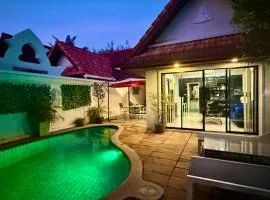 VIEW TALAY VILLAs POOL 53, JOMTIEN BEACH, PATTAYA
