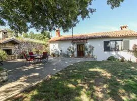 Roža in Sveti Bartol (Haus für 2-3 Personen)