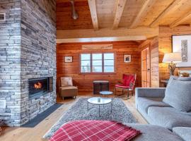 Croix Noires FABULOUS & LUXURY chalet 11 pers by Alpvision Résidences, hotel v destinaci Vex